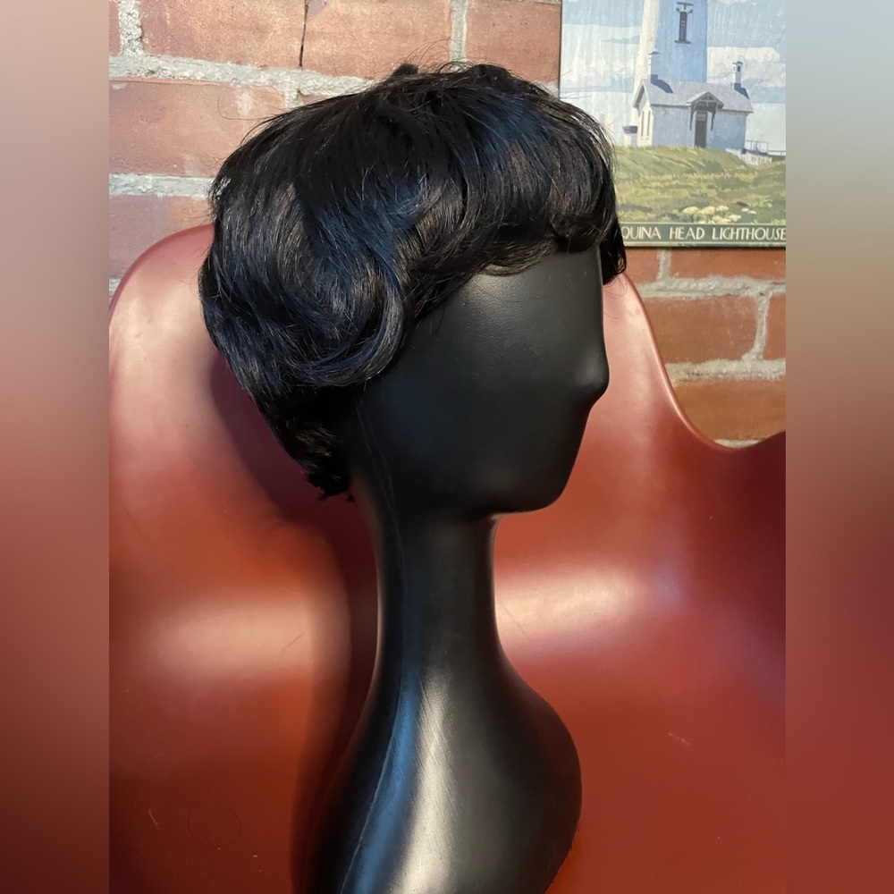 NEW Human hair pixie